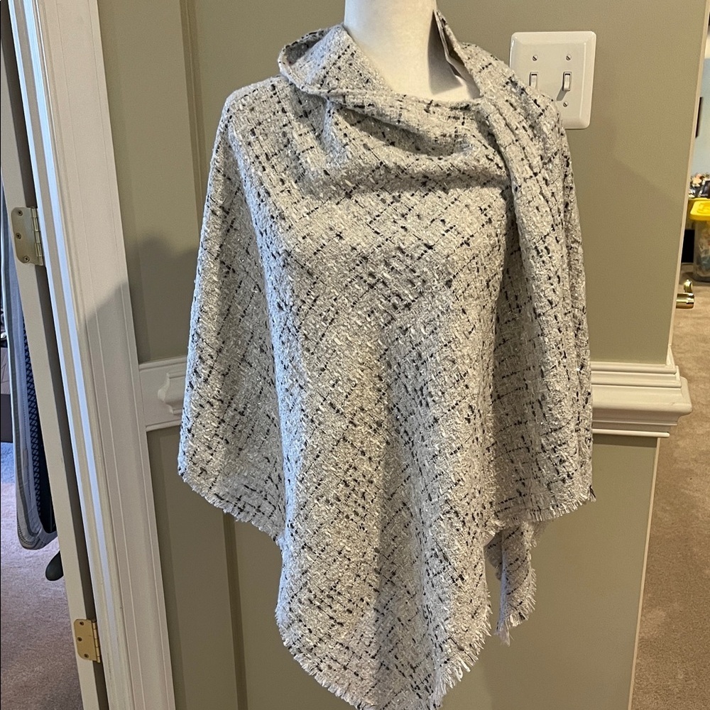 J. Jill Cream Gray with Silver Accents Tweed Poncho, OS